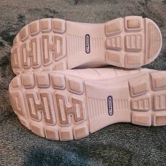 Nurse Mates White Lexi 8.5W - Picture 3 of 3